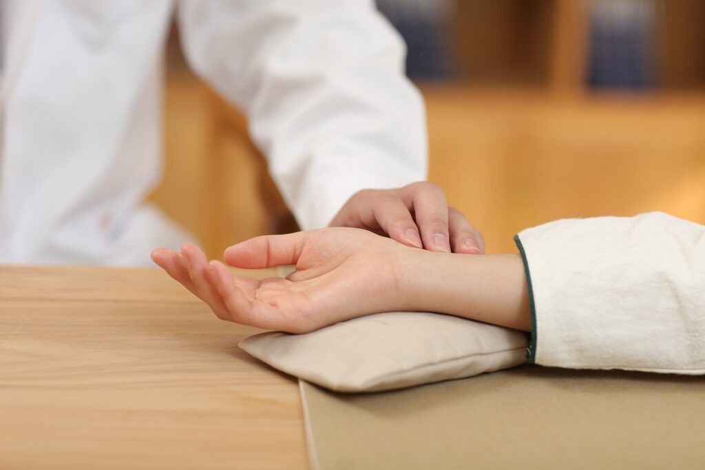 chinese-medicine-3666183_1280
